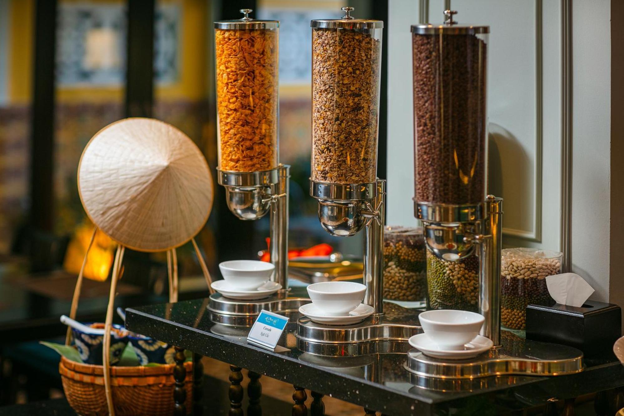 La Charm Hoi An Hotel & Spa Экстерьер фото